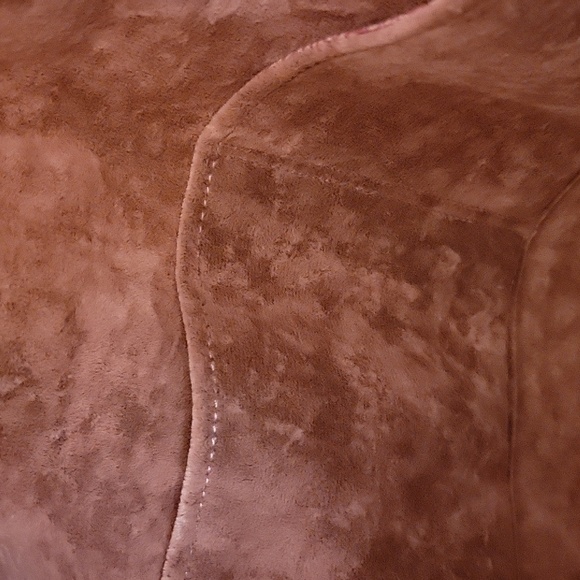 Handmade sueded messenger bag with embroidery - Picture 8 of 9